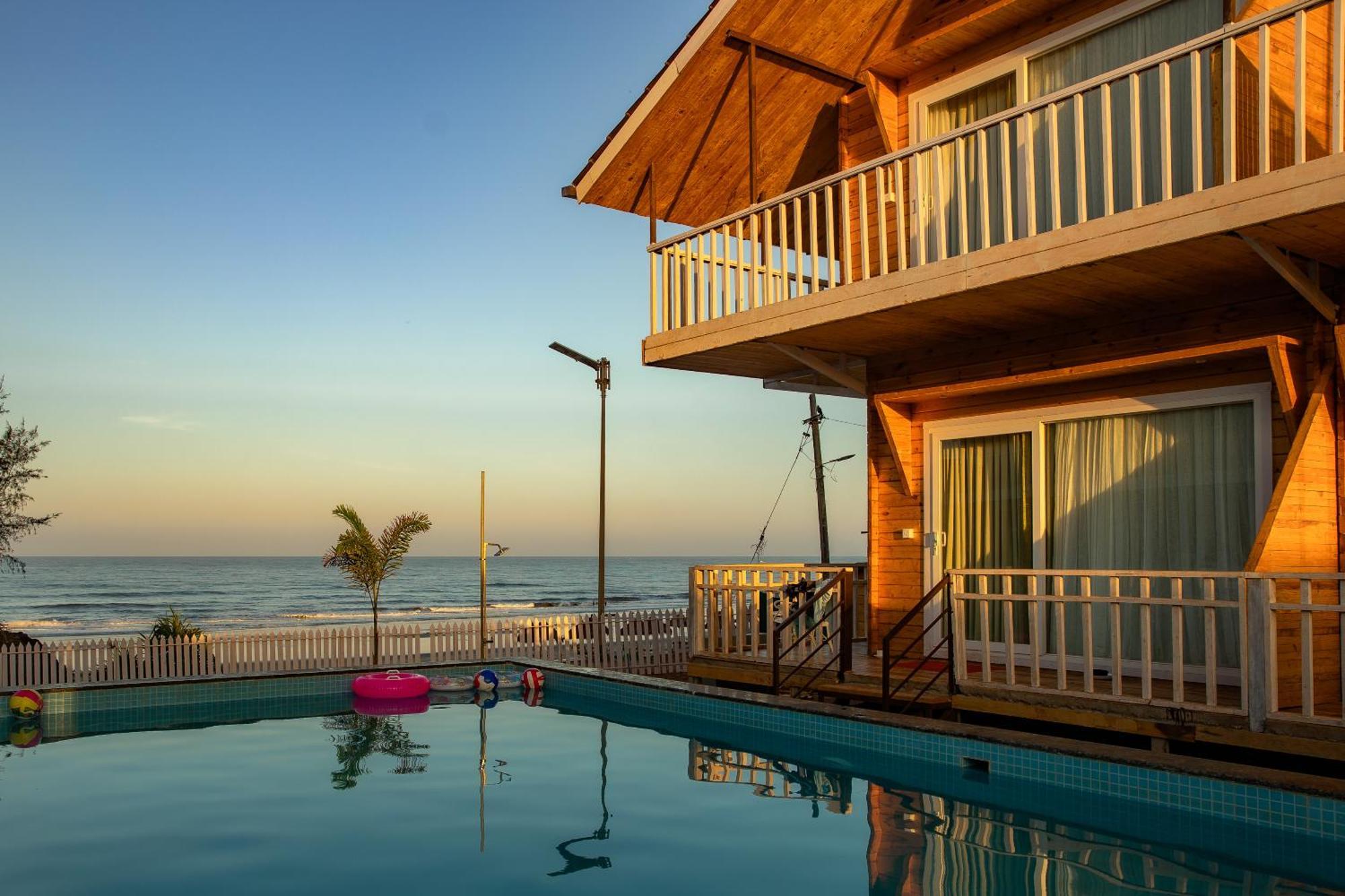 Dallas The Beach Front Resort
